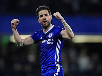 Chelsea on brink of title as M...